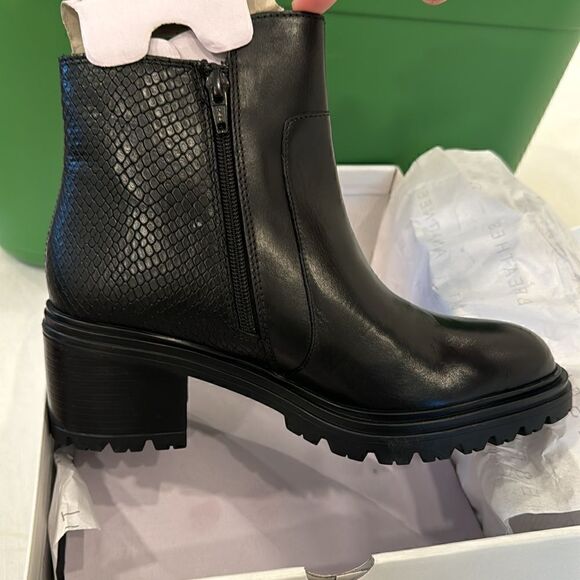 Damiana Snakeskin Embossed Block Boot (Women)
Geox - Picture 7 of 8